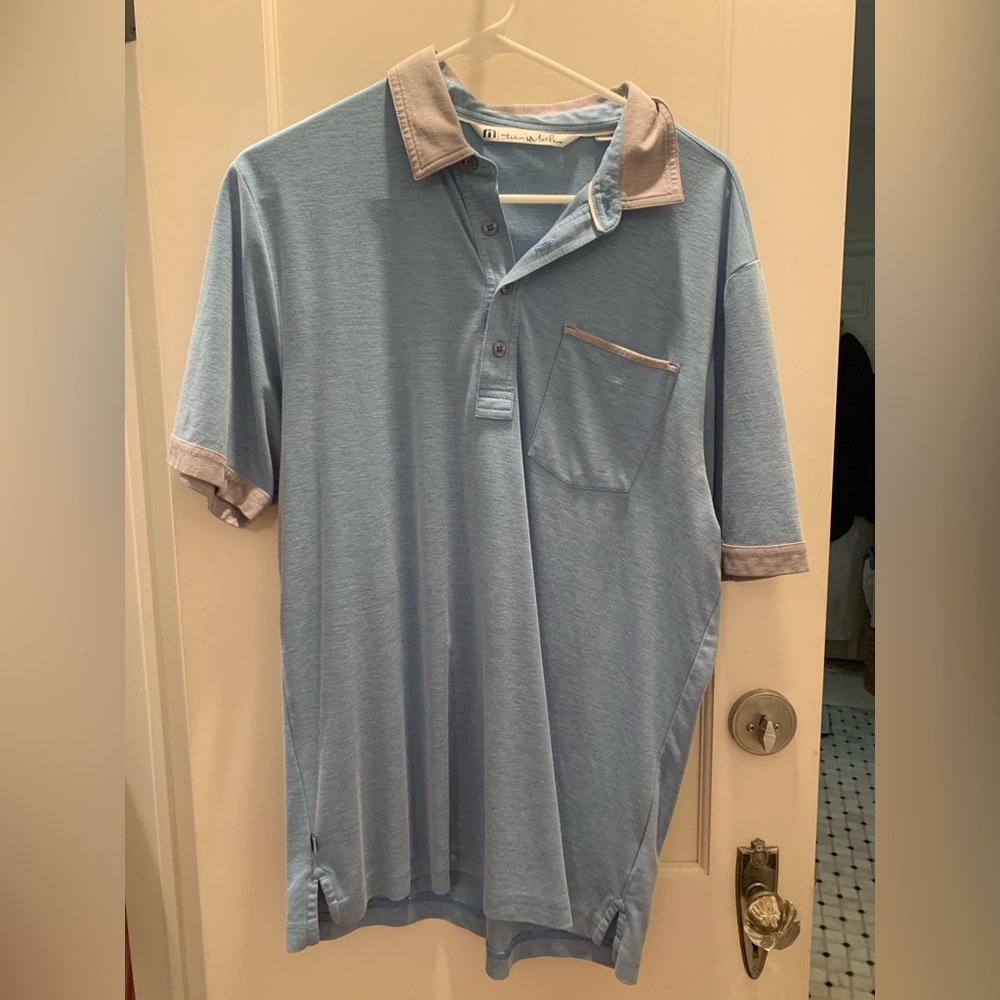 Travis Mathew polo medium